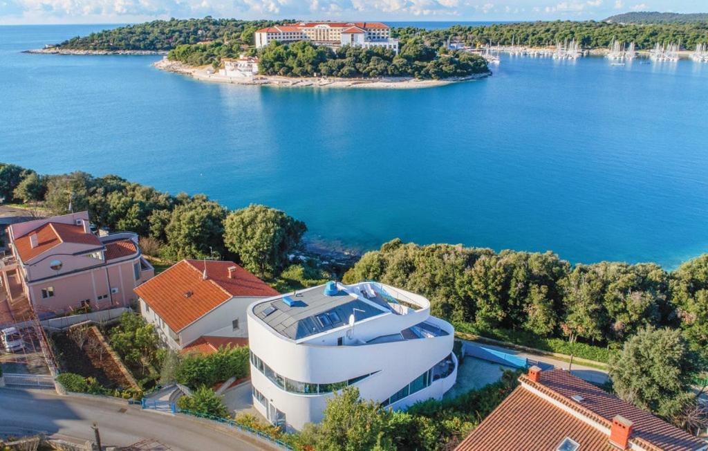 Vila Tina In Pula, Istrien เมดูลิน ภายนอก รูปภาพ